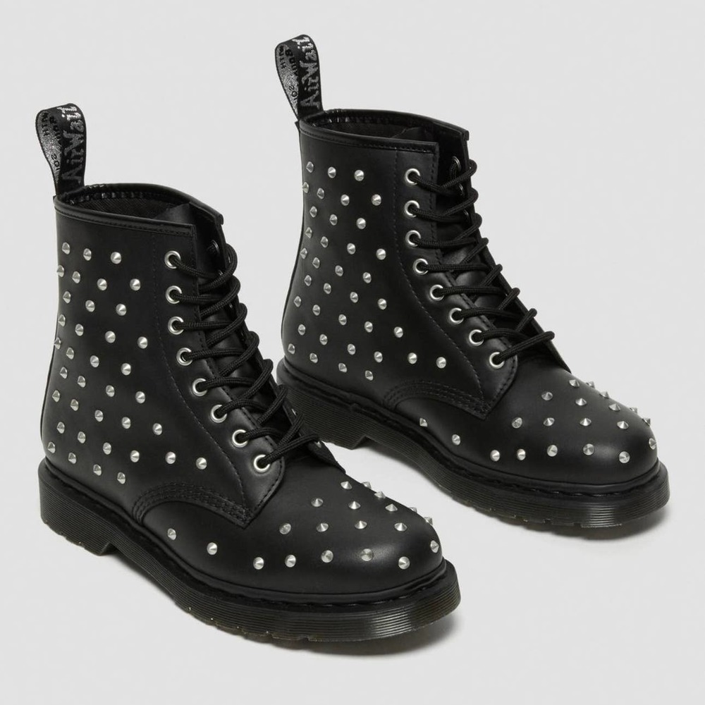 NEW Dr. Martens 1460 Wanama Leather Lace Up Boots in Black Stud Size 9M (10W)